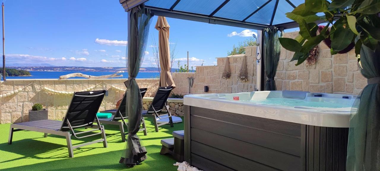 Luxury Sunrise Jacuzzi Apts, 50 M From The Beach Kali Exterior foto