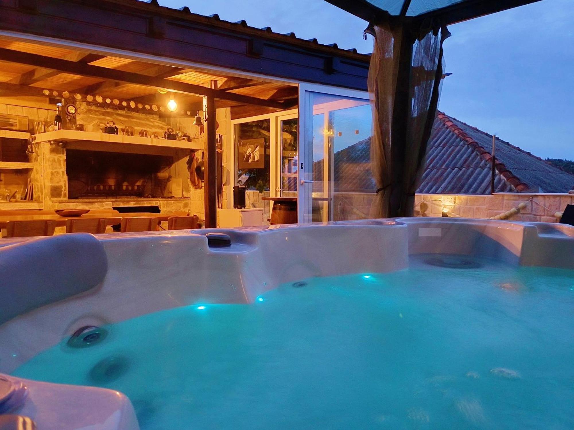 Luxury Sunrise Jacuzzi Apts, 50 M From The Beach Kali Exterior foto